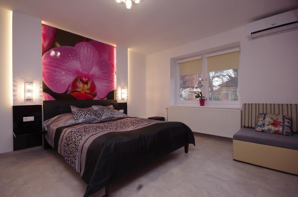 Regina Delux Apartman Gyula Eksteriør billede