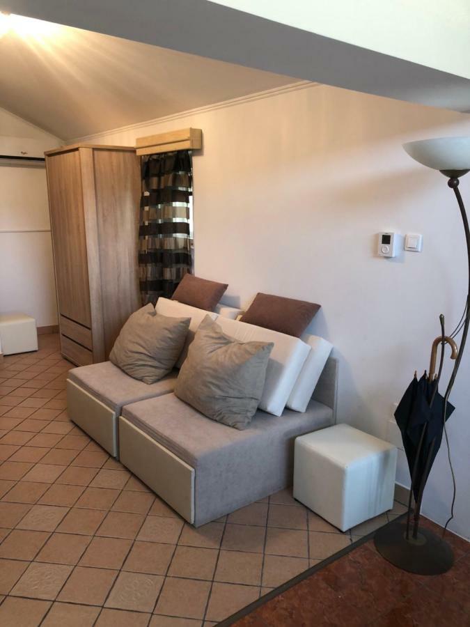 Regina Delux Apartman Gyula Eksteriør billede
